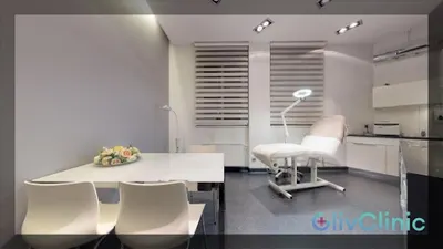 lek. Anna Dołaszyńska-Żółkiewska, Chirurg